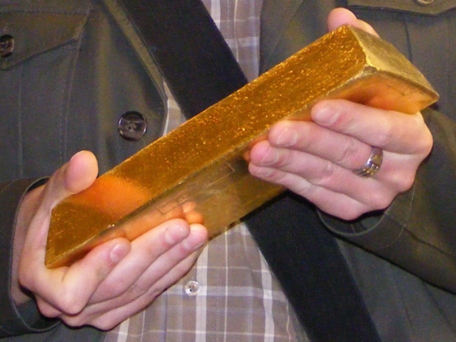 A Good Delivery bar, the standard for trade in the major international gold markets. Wikipedia.org